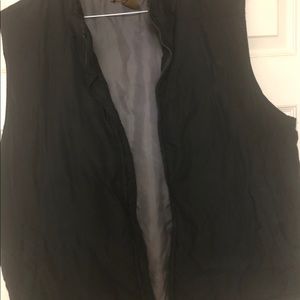 Pre-owned St. John’s Bay fleece vest